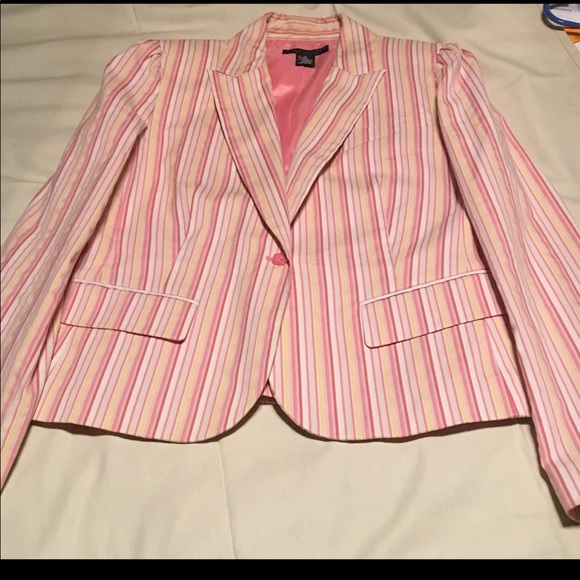 Jackets and skirts - Picture 1 of 8